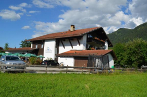 Отель Alpchalet Schwanstein, Хальблех